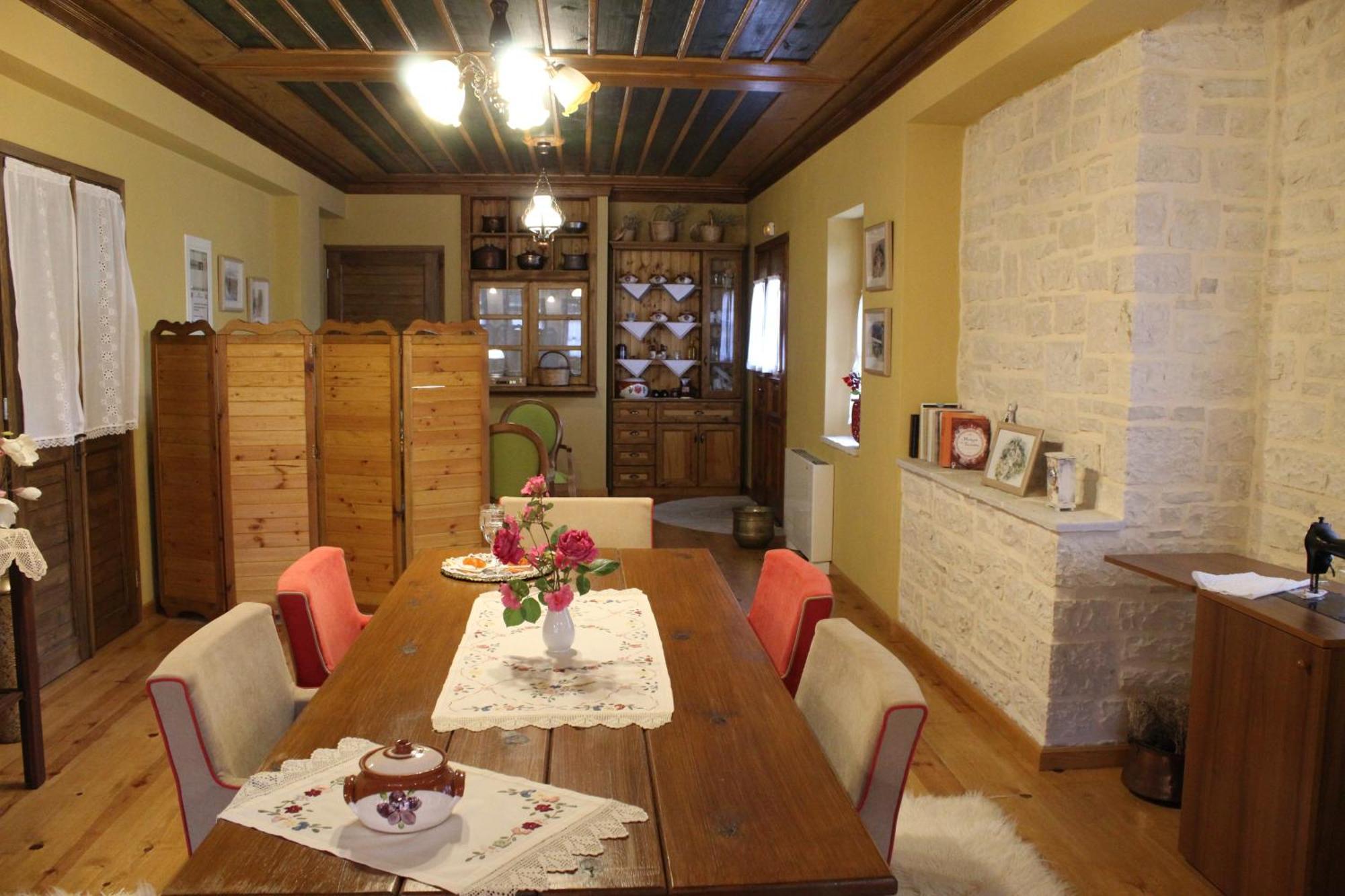 Traditional Guesthouse Marousio Rodavgi Luaran gambar