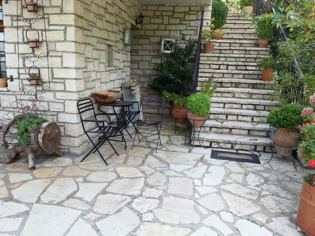 Traditional Guesthouse Marousio Rodavgi Luaran gambar