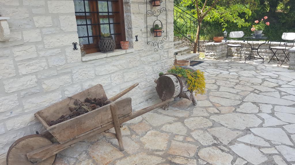 Traditional Guesthouse Marousio Rodavgi Luaran gambar