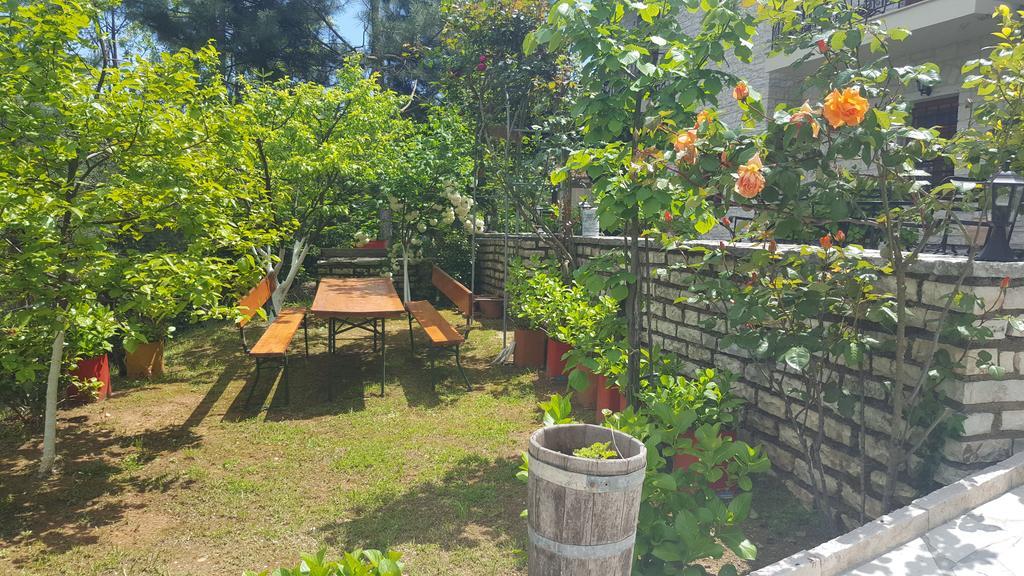 Traditional Guesthouse Marousio Rodavgi Luaran gambar