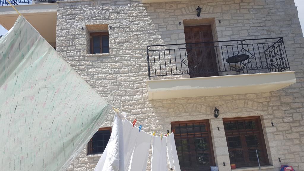 Traditional Guesthouse Marousio Rodavgi Luaran gambar