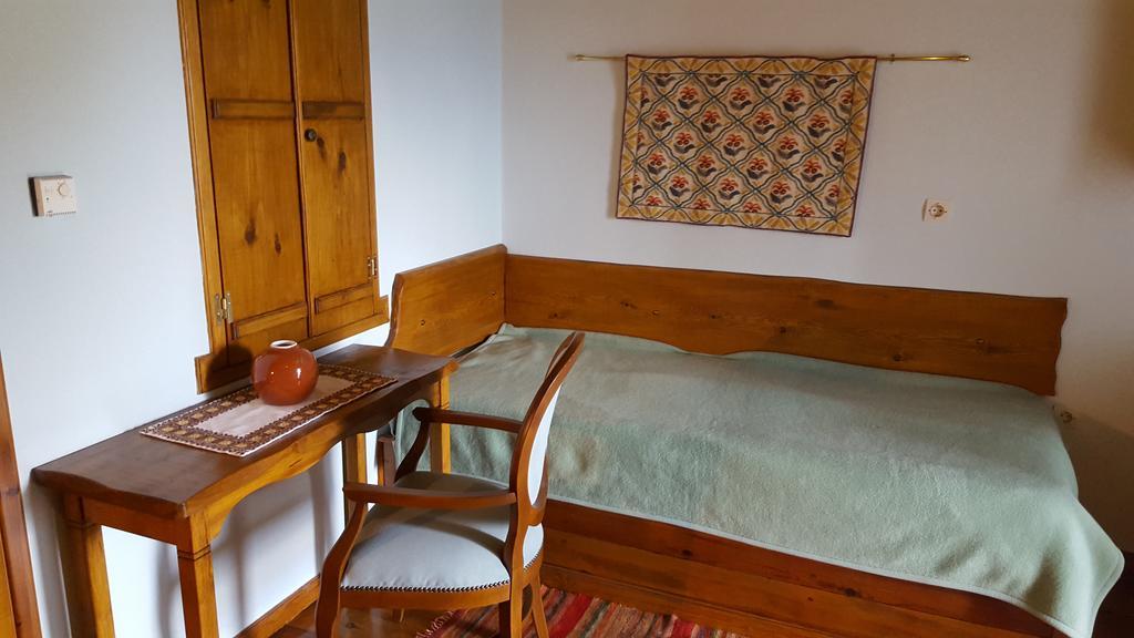 Traditional Guesthouse Marousio Rodavgi Luaran gambar